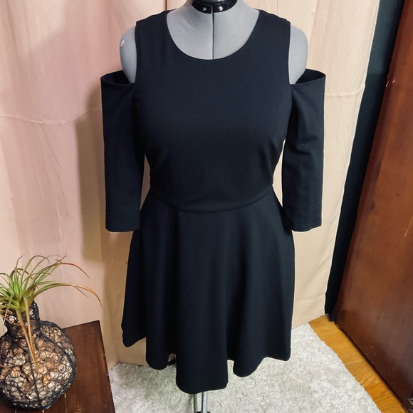 Eliza J Black Dress - Picture 3 of 13